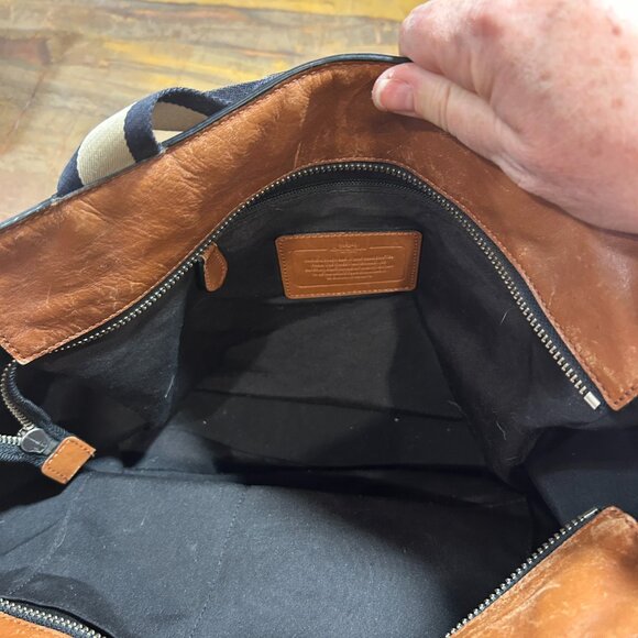 COACH tan leather - Picture 5 of 8